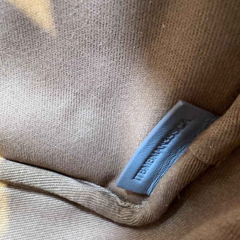 Bv*b*rry camera bags